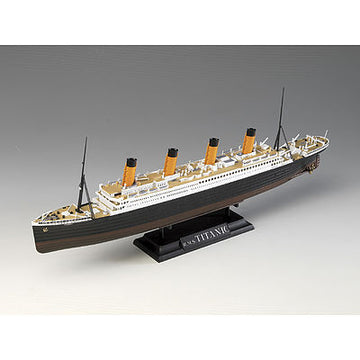 1/700 rms titanic ocean liner