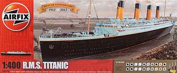 This is the 1/400 Scale R.M.S. Titanic 100th Anniversary Gift Set Plastic Model Kit by Airfix. Suitable for Ages 14 & Up.